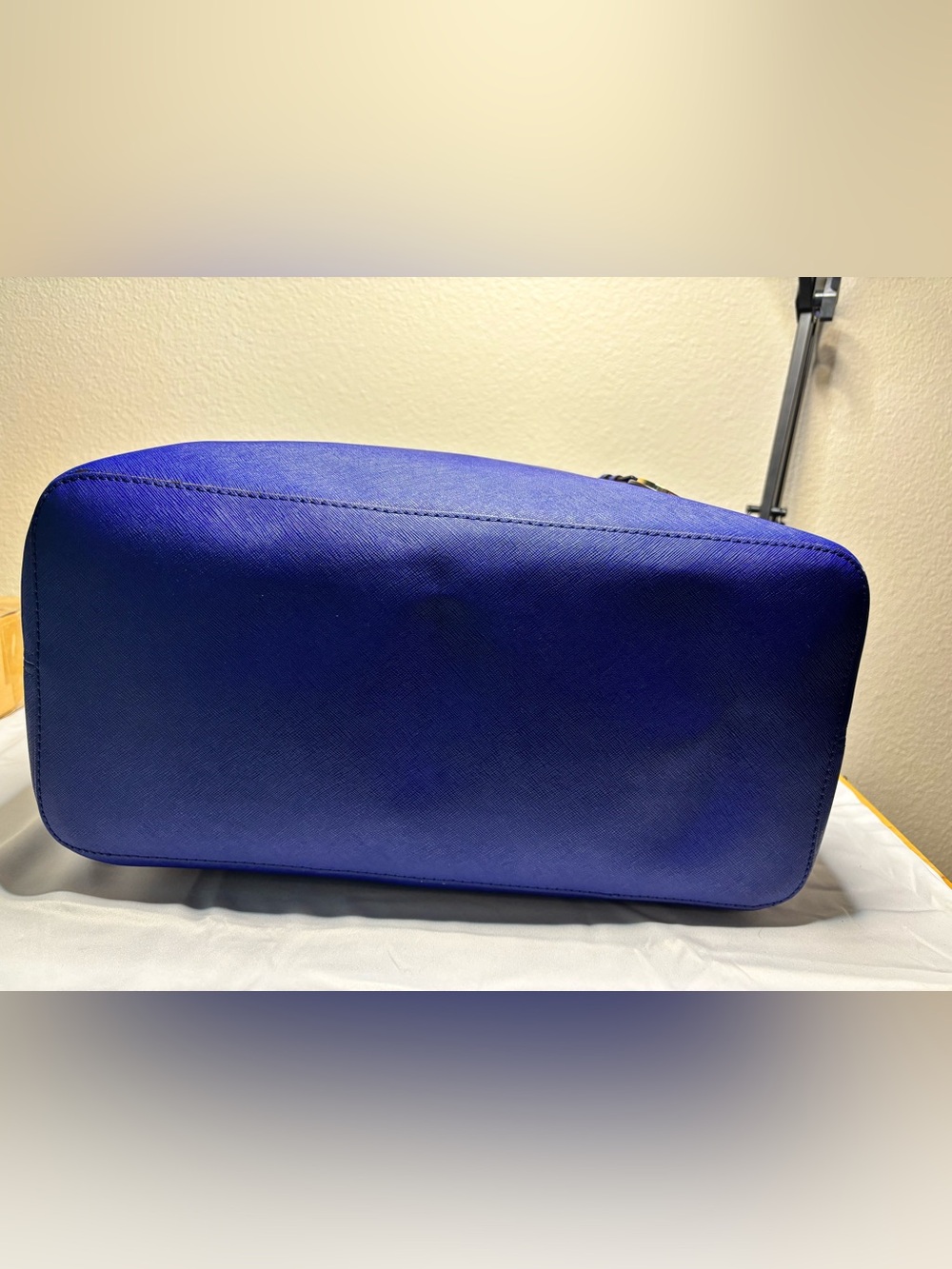 Michael Kors Large Unlined “Minimalist Travel” Tote in Blue with Gold Hardware - Picture 5 of 12